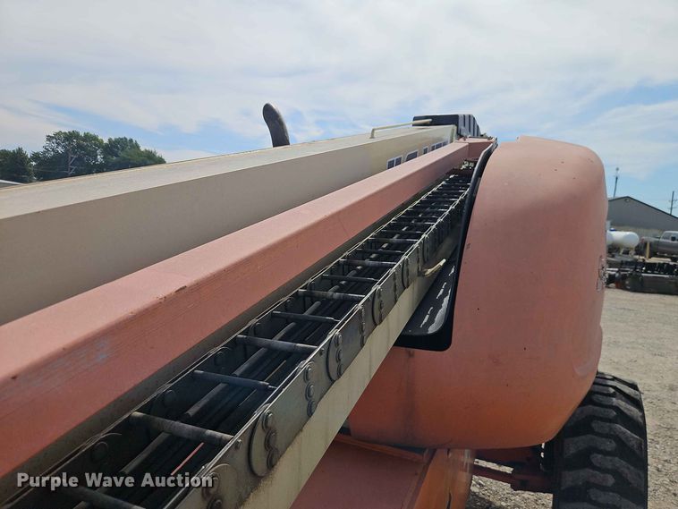 image for item EO8584 2008 JLG 600S boom lift