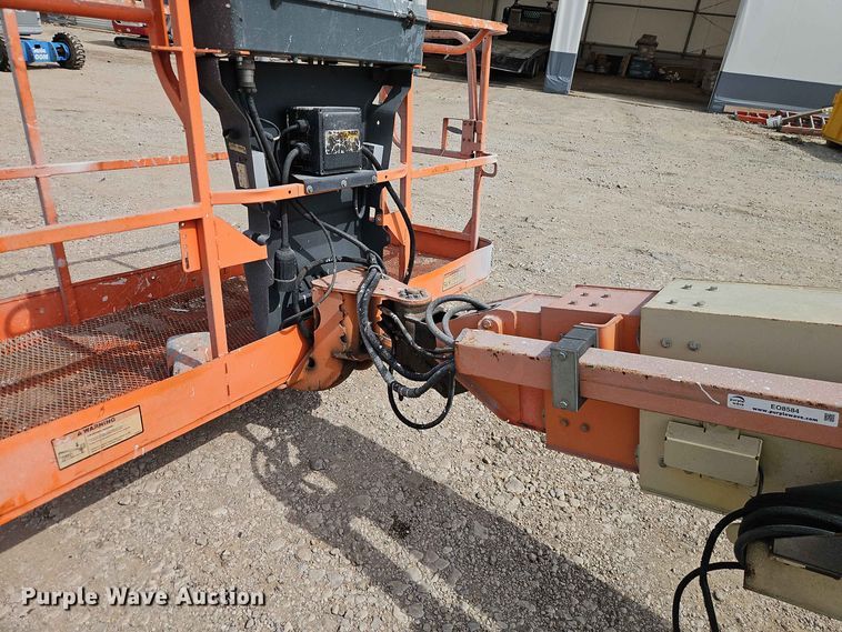 image for item EO8584 2008 JLG 600S boom lift