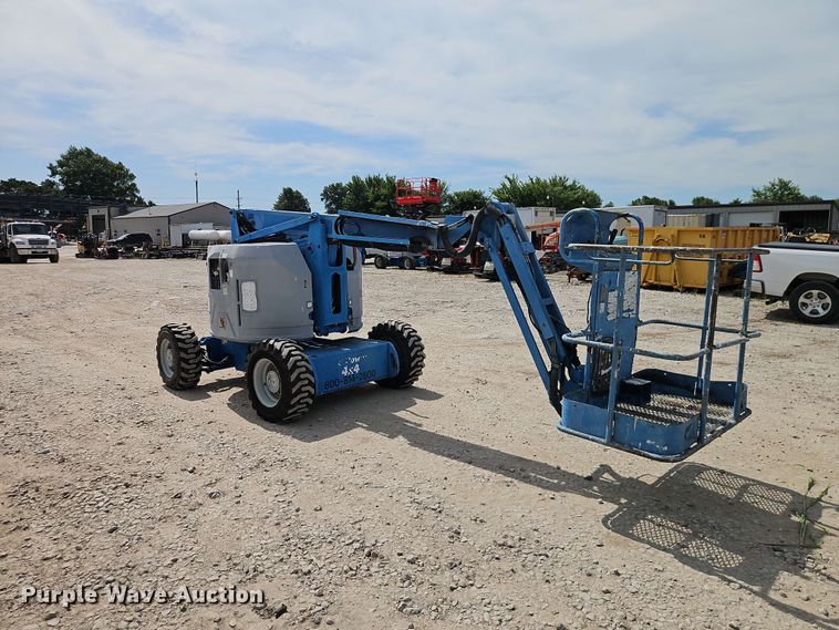 image for item EO8585 2008 Genie Z-34/22 boom lift