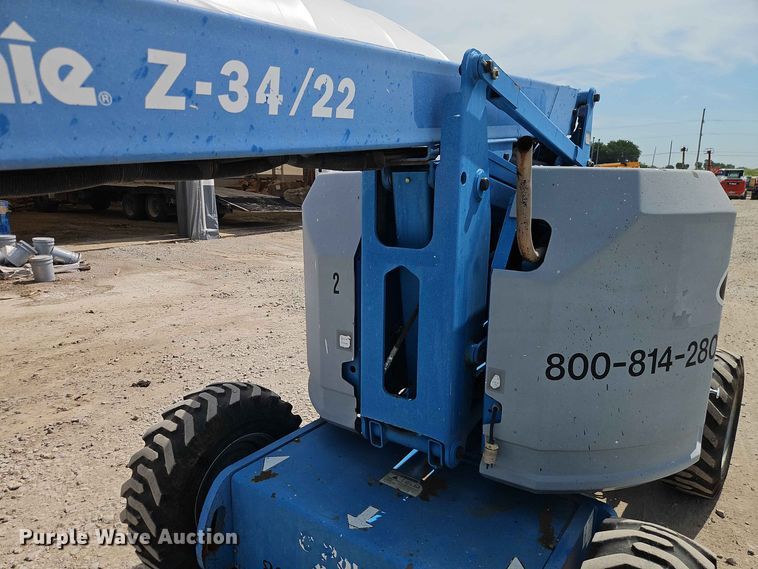 image for item EO8585 2008 Genie Z-34/22 boom lift