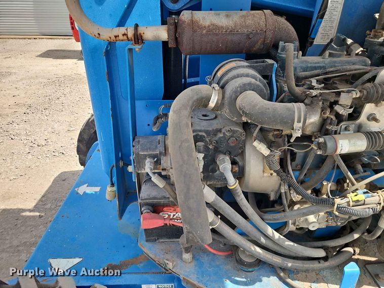 image for item EO8585 2008 Genie Z-34/22 boom lift