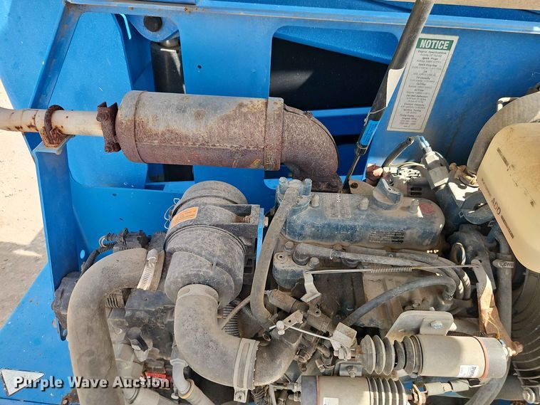 image for item EO8585 2008 Genie Z-34/22 boom lift