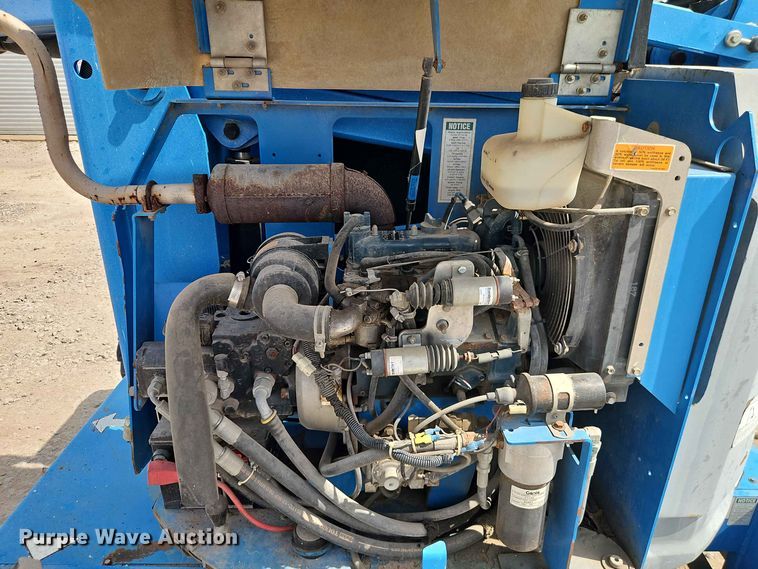 image for item EO8585 2008 Genie Z-34/22 boom lift