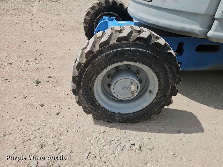 image for item EO8585 2008 Genie Z-34/22 boom lift