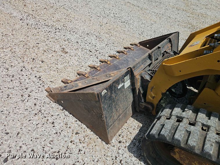 image for item EO8587 2020 Caterpillar 299D3 tracked skid steer loader