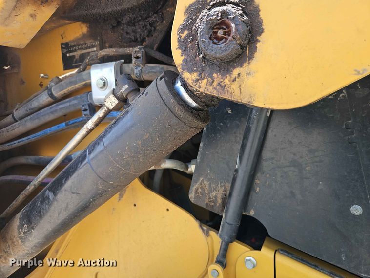 image for item EO8587 2020 Caterpillar 299D3 tracked skid steer loader