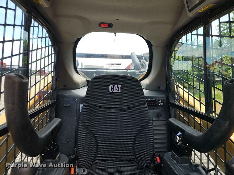 image for item EO8587 2020 Caterpillar 299D3 tracked skid steer loader
