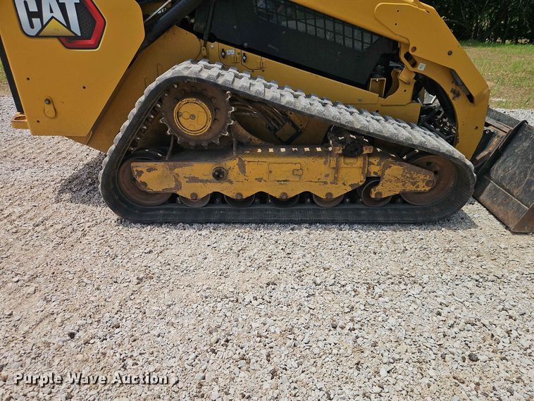 image for item EO8587 2020 Caterpillar 299D3 tracked skid steer loader