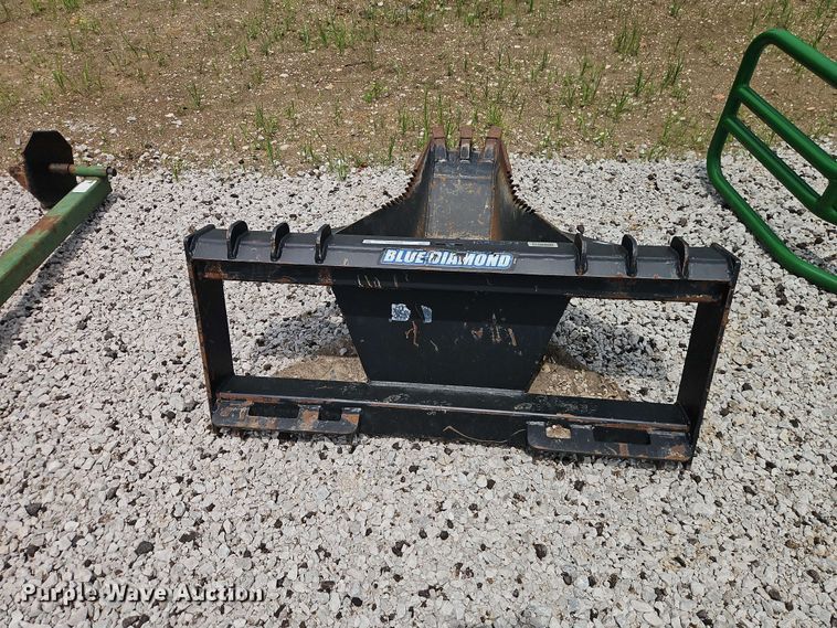 image for item EO8588 Blue Diamond skid steer stump bucket