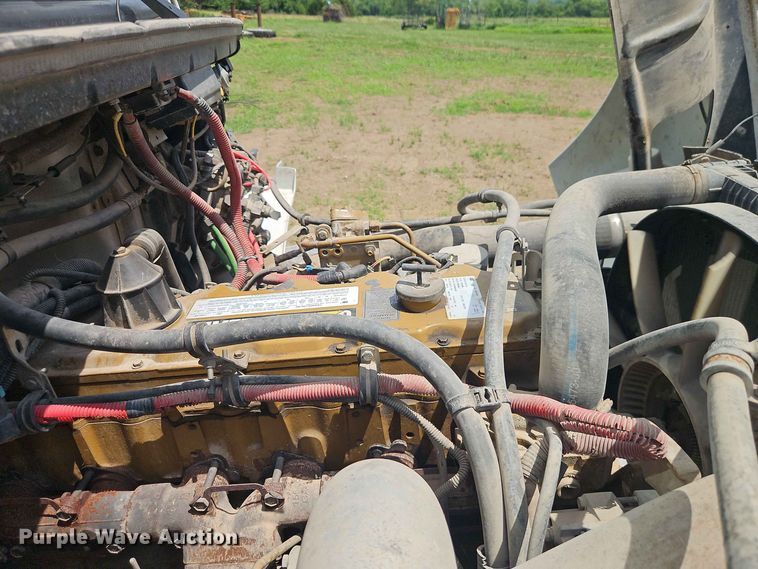 image for item EO8589 2002 Freightliner FL70 flatbed truck