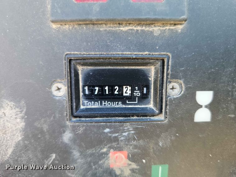 image for item EO8590 2013 Doosan VHP400WJD-FX-T3 air compressor