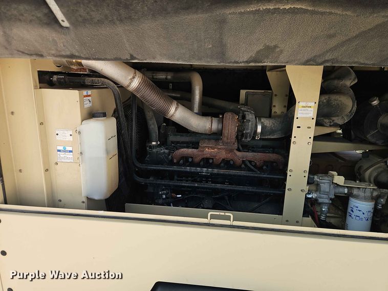 image for item EO8590 2013 Doosan VHP400WJD-FX-T3 air compressor