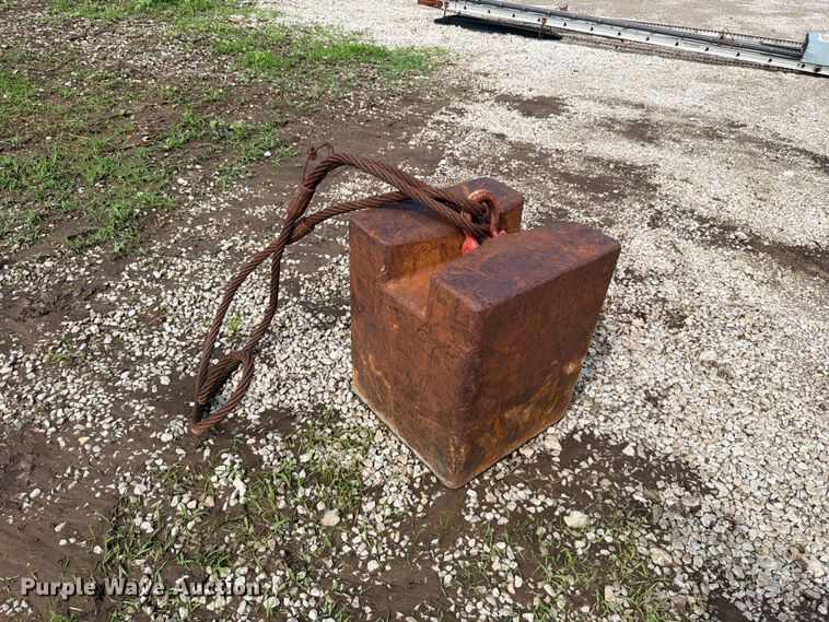 image for item EO8607 Wrecking ball