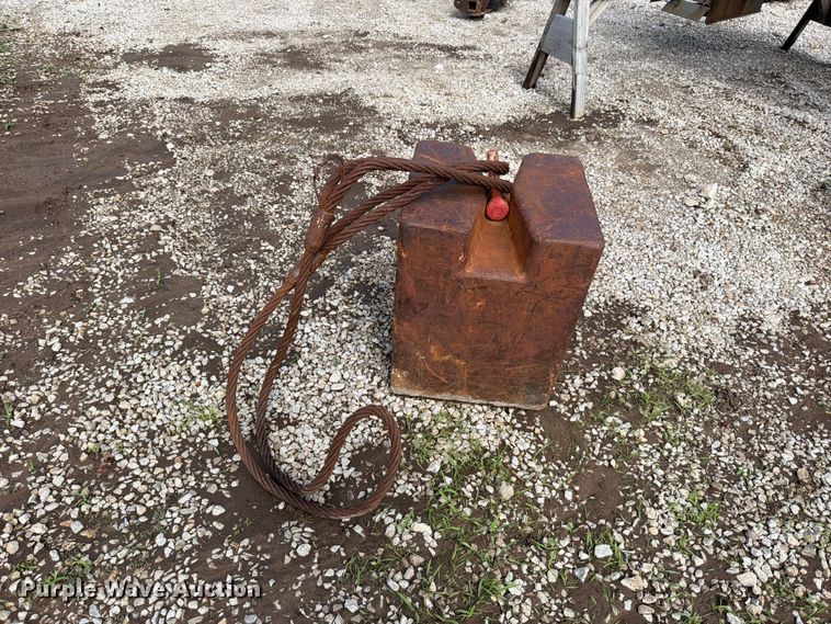 image for item EO8607 Wrecking ball