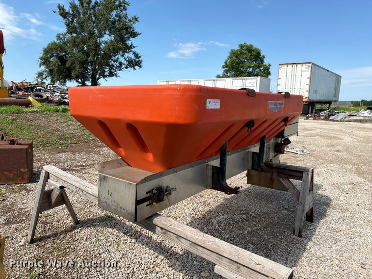 image for item EO8608 Swenson salt spreader