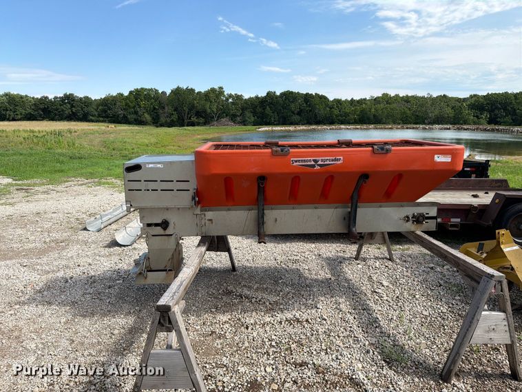 image for item EO8608 Swenson salt spreader