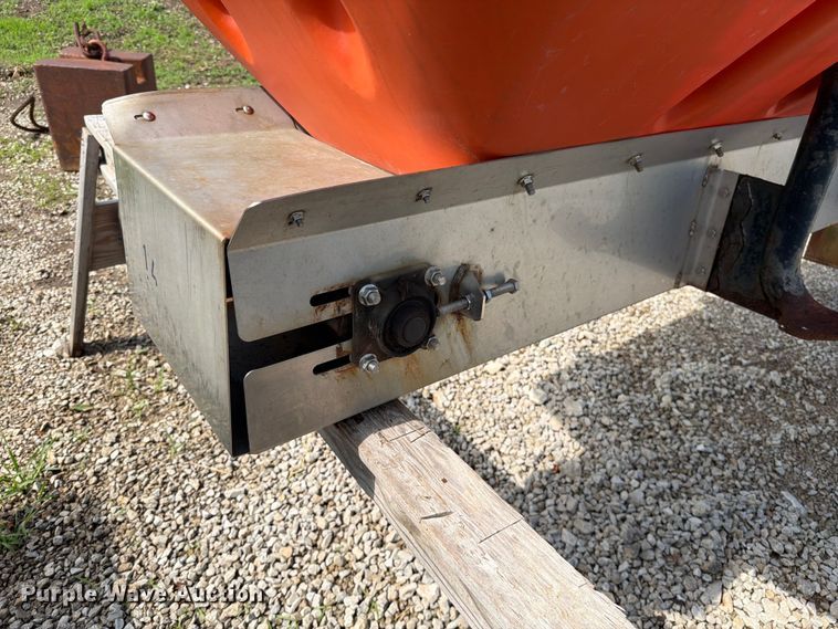 image for item EO8608 Swenson salt spreader