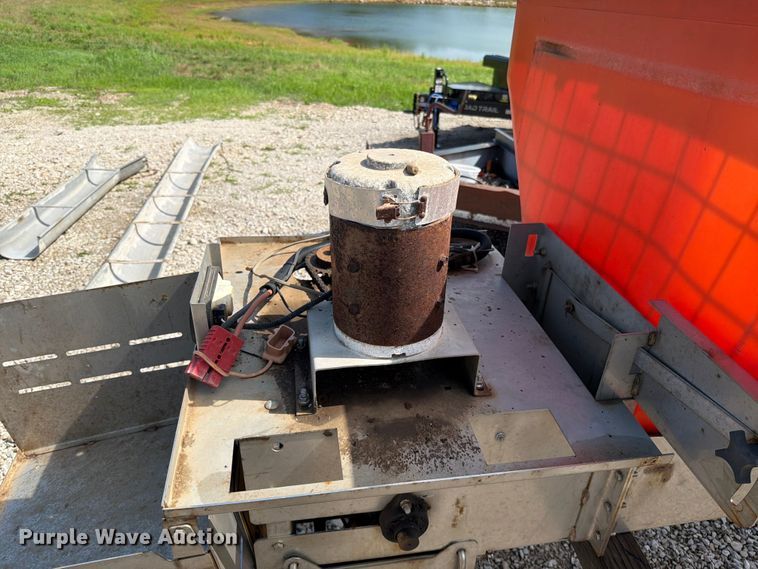 image for item EO8608 Swenson salt spreader