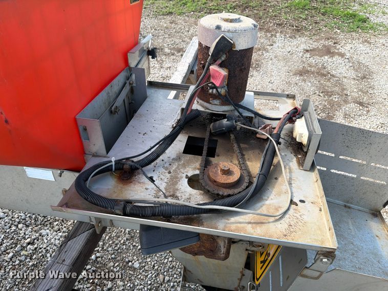 image for item EO8608 Swenson salt spreader