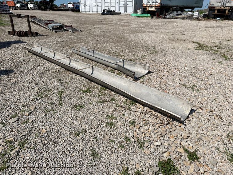 image for item EO8609 (2) concrete chutes