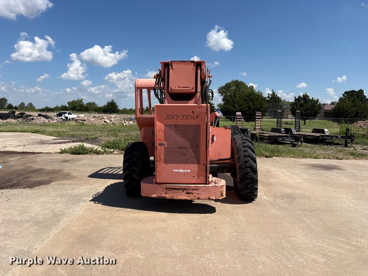 image for item EP0895 2005 Skytrak 6042 telehandler