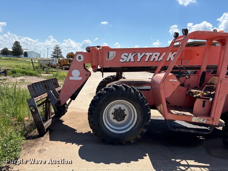 image for item EP0895 2005 Skytrak 6042 telehandler