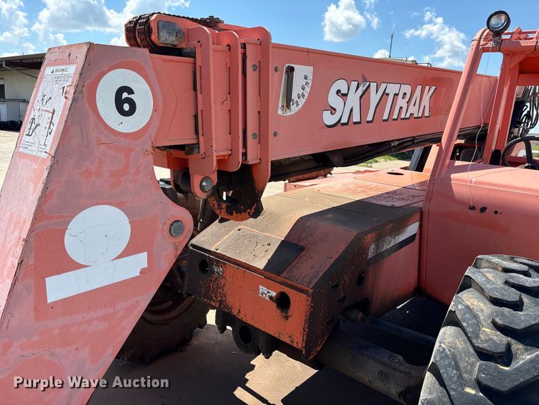 image for item EP0895 2005 Skytrak 6042 telehandler