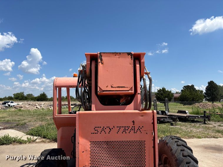 image for item EP0895 2005 Skytrak 6042 telehandler