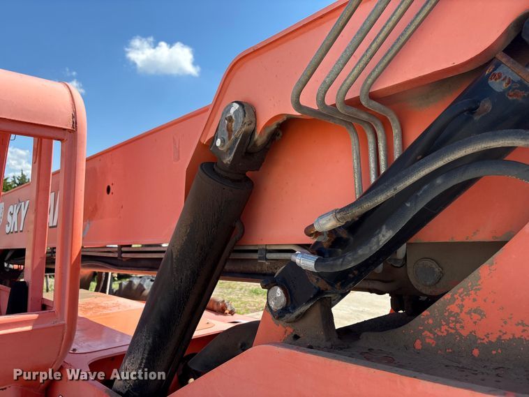 image for item EP0895 2005 Skytrak 6042 telehandler