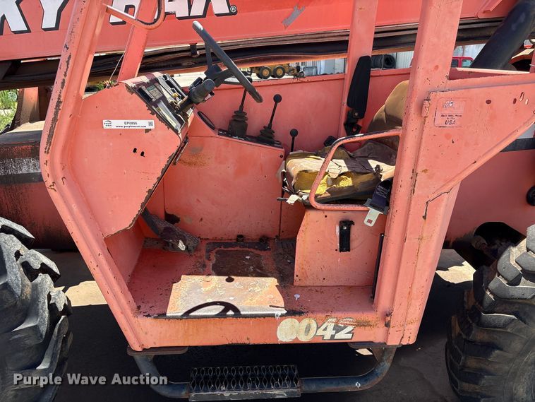 image for item EP0895 2005 Skytrak 6042 telehandler