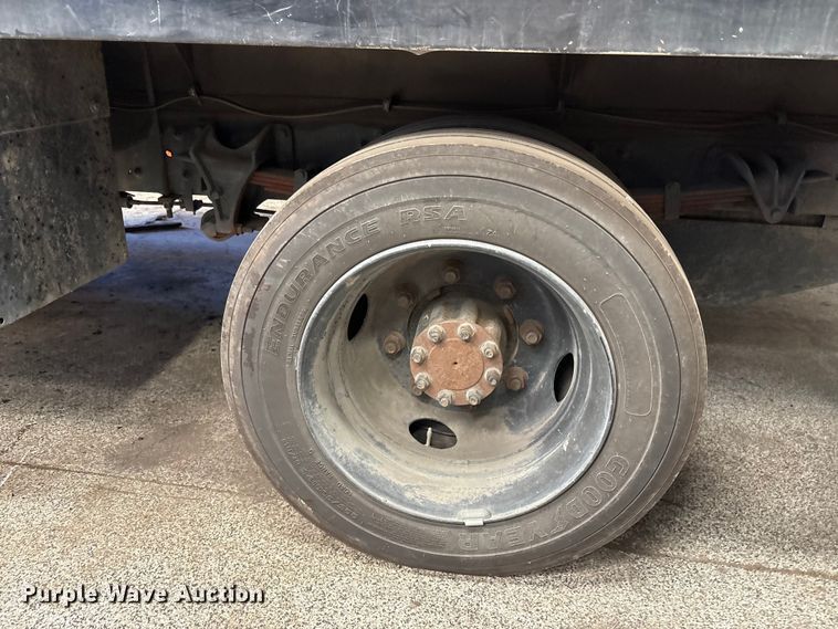 image for item EP3006 2021 Chevrolet GM515 Crew Cab flatbed truck