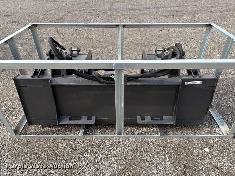 image for item EQ8044 2026 LandHonor SGB-11-72W skid steer grapple bucket