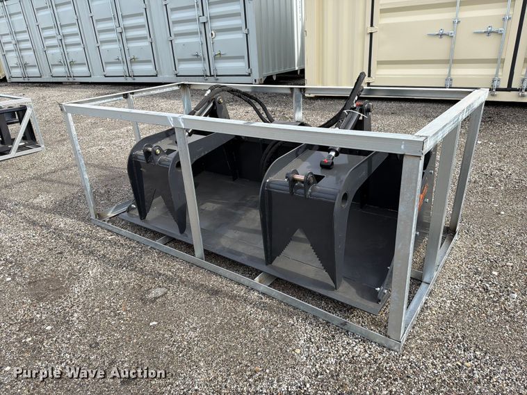 image for item EQ8044 2026 LandHonor SGB-11-72W skid steer grapple bucket