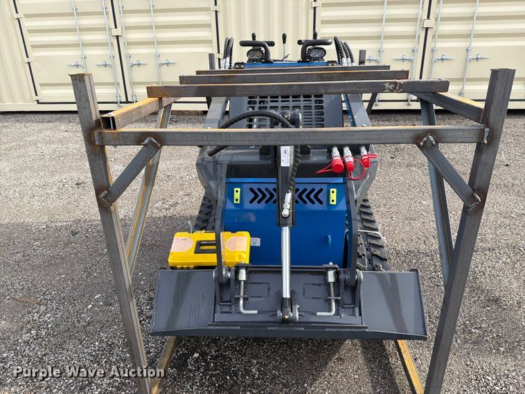 image for item EQ8045 2026 ZJG ZJ-380 compact utility loader