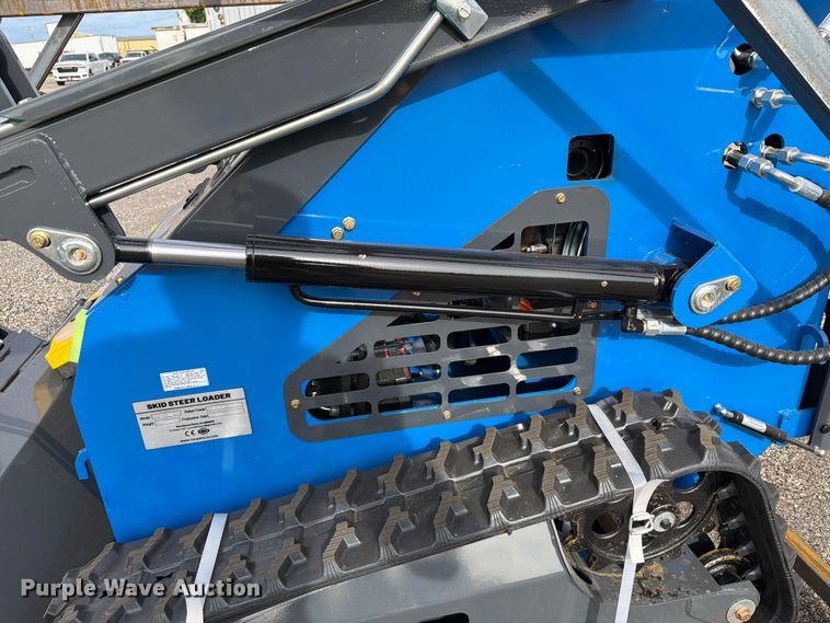image for item EQ8045 2026 ZJG ZJ-380 compact utility loader
