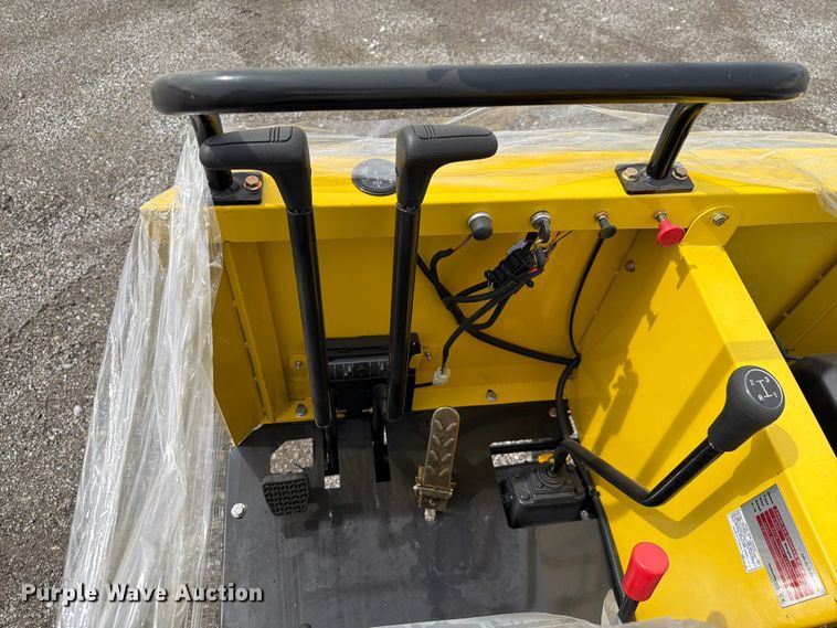 image for item EQ8063 2026 Alistair CD25 track carrier