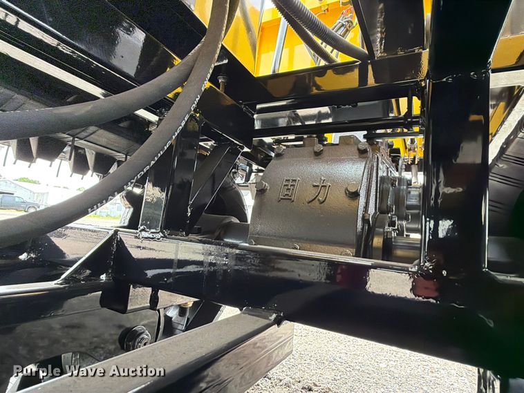 image for item EQ8063 2026 Alistair CD25 track carrier