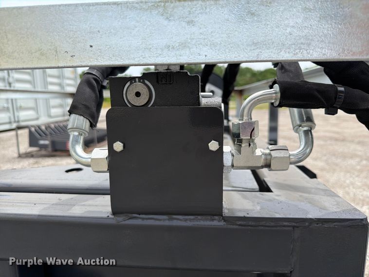 image for item EQ8064 2025 LandHonor HSB-12-72W skid steer screening bucket