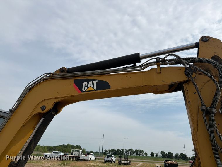 image for item ER1819 2012 Caterpillar 305.5E CR mini excavator