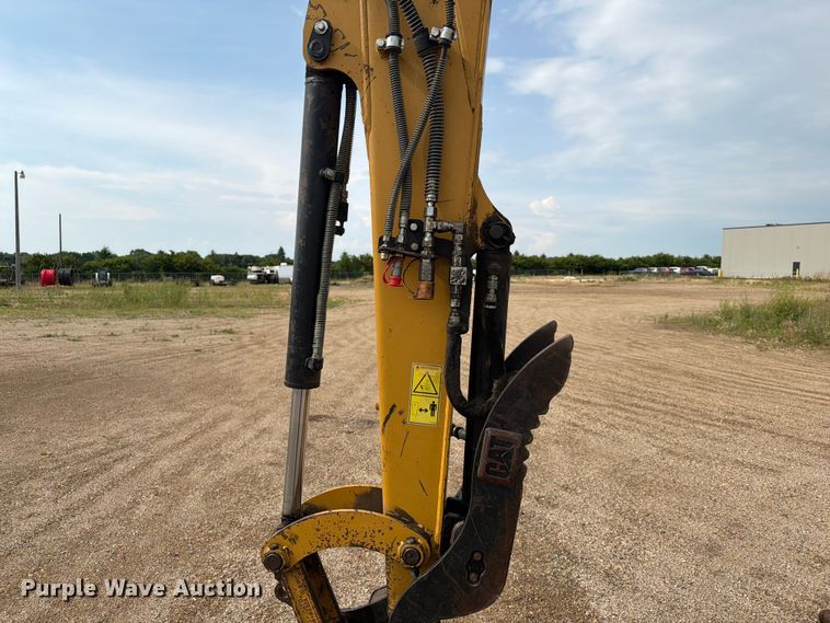 image for item ER1819 2012 Caterpillar 305.5E CR mini excavator