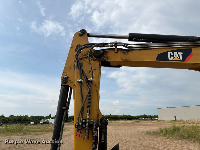 image for item ER1819 2012 Caterpillar 305.5E CR mini excavator