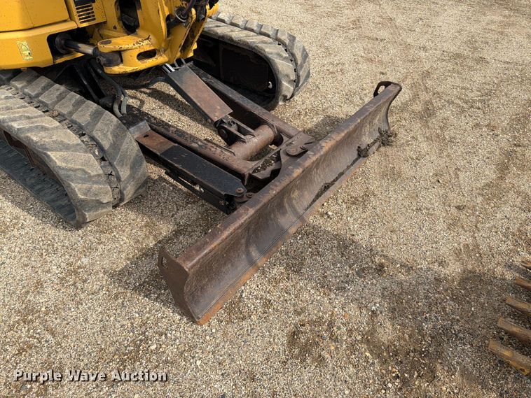 image for item ER1819 2012 Caterpillar 305.5E CR mini excavator