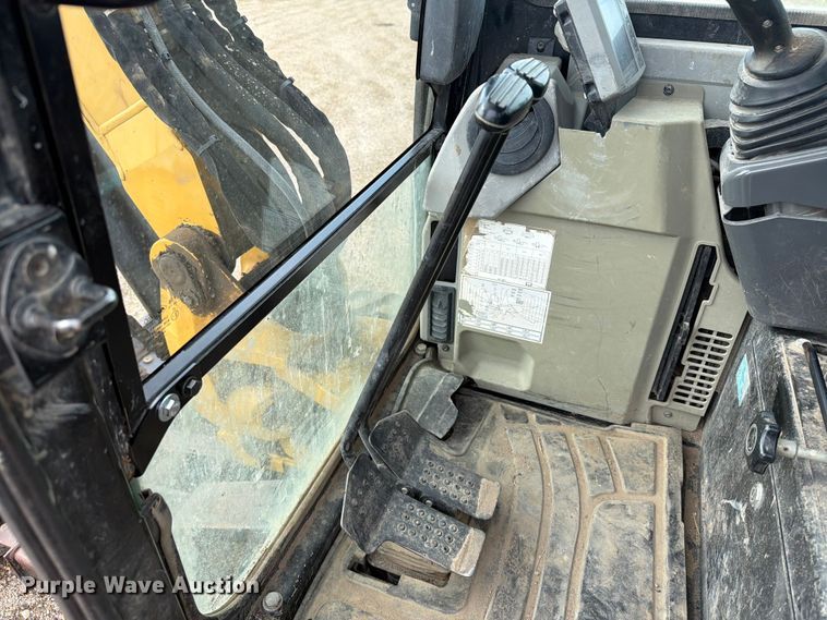image for item ER1819 2012 Caterpillar 305.5E CR mini excavator