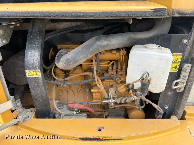 image for item ER1819 2012 Caterpillar 305.5E CR mini excavator