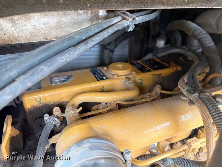 image for item ER1819 2012 Caterpillar 305.5E CR mini excavator