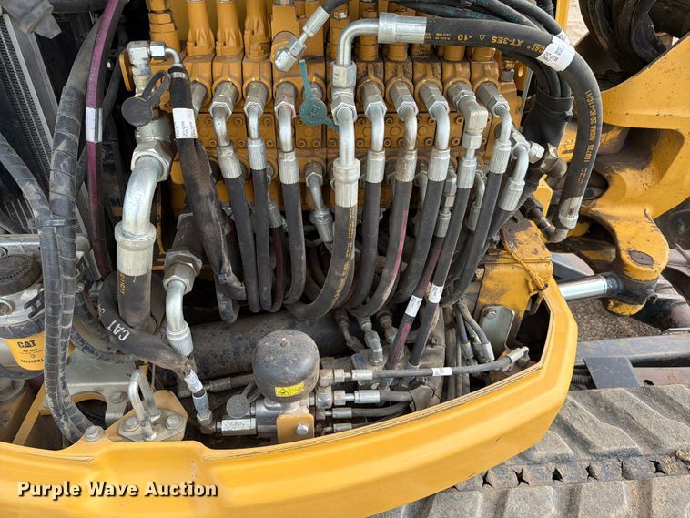 image for item ER1819 2012 Caterpillar 305.5E CR mini excavator
