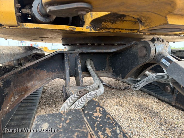 image for item ER1819 2012 Caterpillar 305.5E CR mini excavator