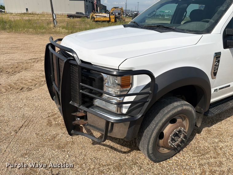 image for item ER1821 2020 Ford F450 Super Duty Crew Cab utility / service truck