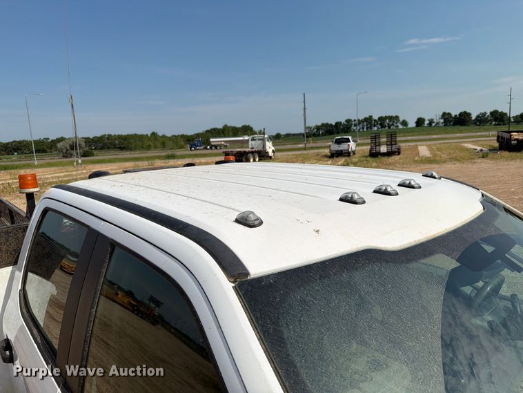 image for item ER1821 2020 Ford F450 Super Duty Crew Cab utility / service truck