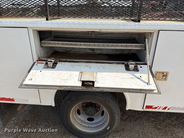 image for item ER1821 2020 Ford F450 Super Duty Crew Cab utility / service truck